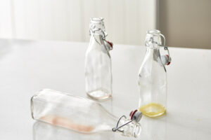 How to Wash a Glass Water Bottle
